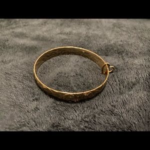 Hamilton gold Hawaiian bangle bracelet